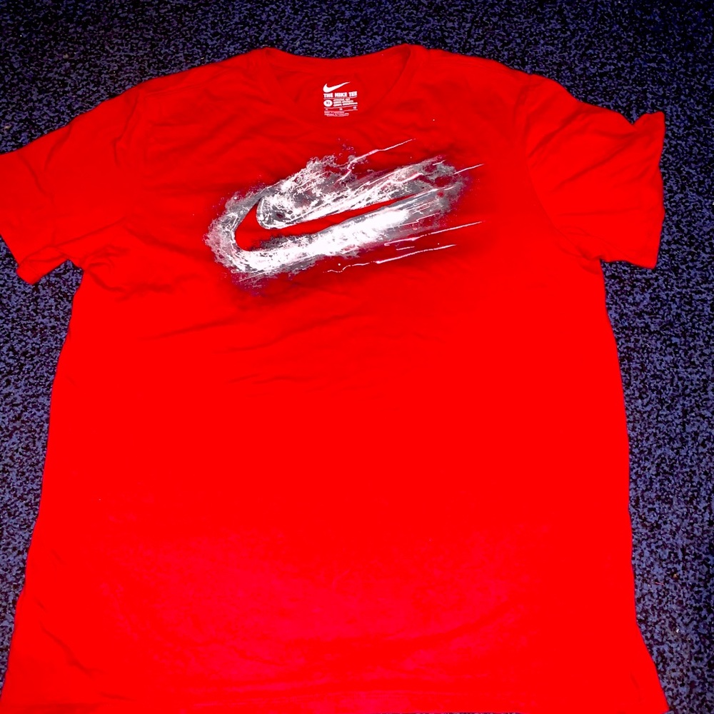 Nike dri fit swoosh tee
